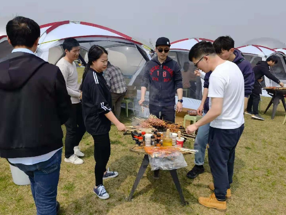 創(chuàng)京檢測(cè)團(tuán)建滴水湖燒烤-重視企業(yè)發(fā)展，更重視團(tuán)隊(duì)凝聚力！